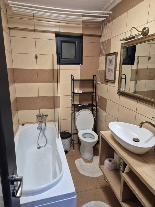 Apartament 2 camere -Podu Ros- — imagine 8