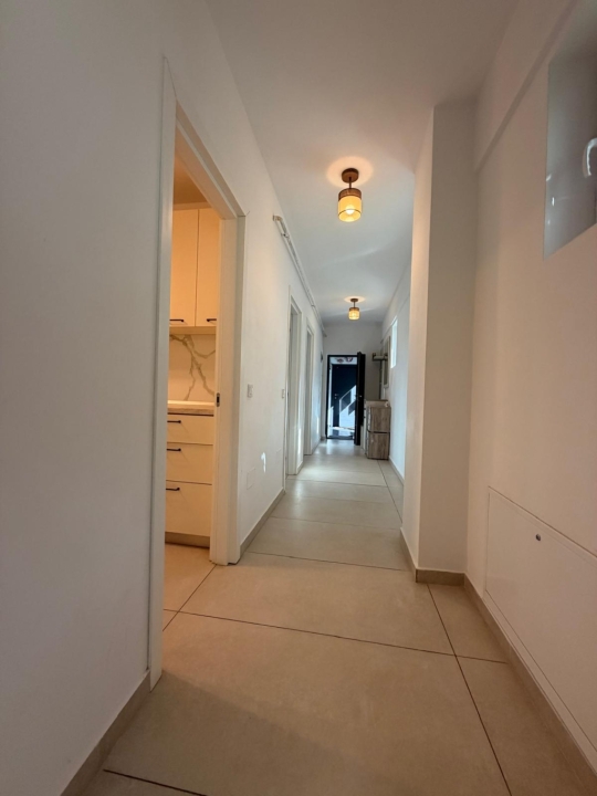 2 camere Decomandat - Liber- Pacurari - Contemporan- 110000 euro — imagine 7