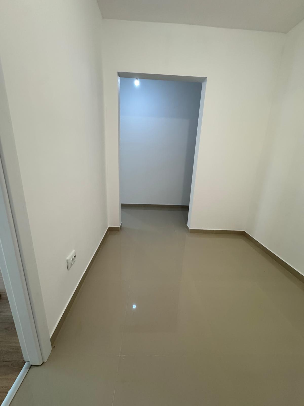 Etaj 4/10 - 2 camere decomandat - Alexandru - Zimbru - renovat - liber — imagine 27